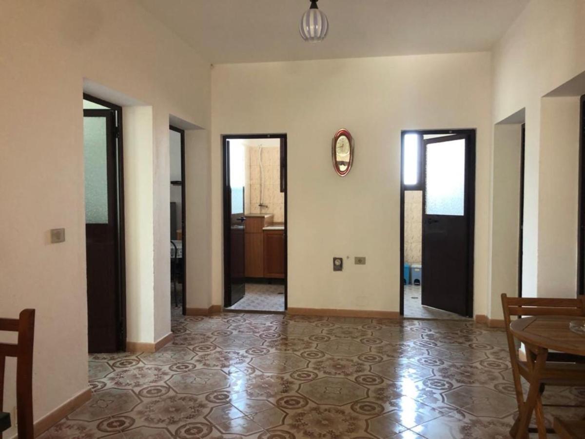 Vila Osmenaj Rent Room Or Apartment Vlore Exterior photo