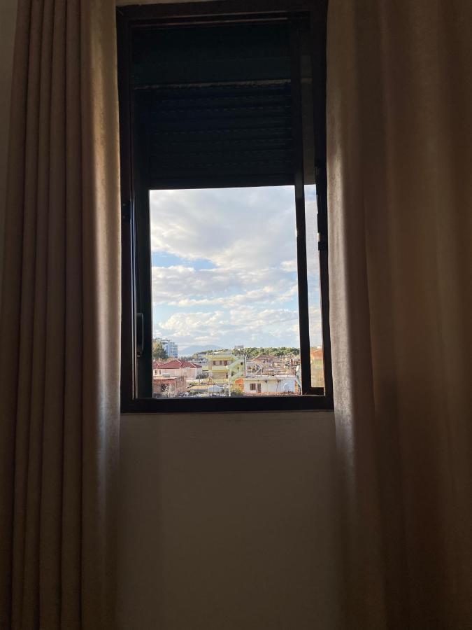 Vila Osmenaj Rent Room Or Apartment Vlore Exterior photo