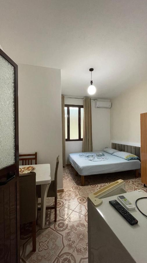 Vila Osmenaj Rent Room Or Apartment Vlore Exterior photo